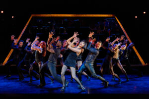 Sophie Carmen-Jones as Velma Kelly and the cast of Chicago.
© Jeremy Daniel