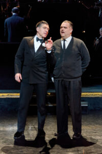 Tam Mutu as Billy Flynn and Greg Hildreth as Amos Hart in Chicago.
© Jeremy Daniel