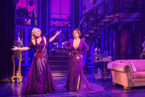 Megan Hilty as Madeline Ashton and Jennifer Simard as Helen Sharp in Death Becomes Her.
© Matthew Murphy and Evan Zimmerman