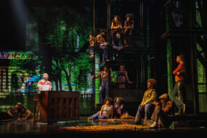 Brandon Victor Dixon as Davis and the cast of Hell's Kitchen.
© Marc J. Franklin