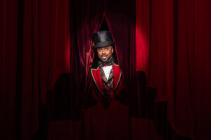 Wayne Brady as Harold Zidler in Moulin Rouge! The Musical.
© Matthew Murphy