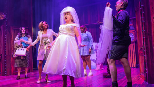 Grace Reiter as Chessy and the cast of Ginger Twinsies. © Matthew Murphy
