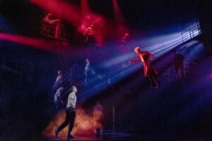 LJ Benet, Ali Louis Bourzgui and the Broadway company of The Lost Boys.
© Matthew Murphy